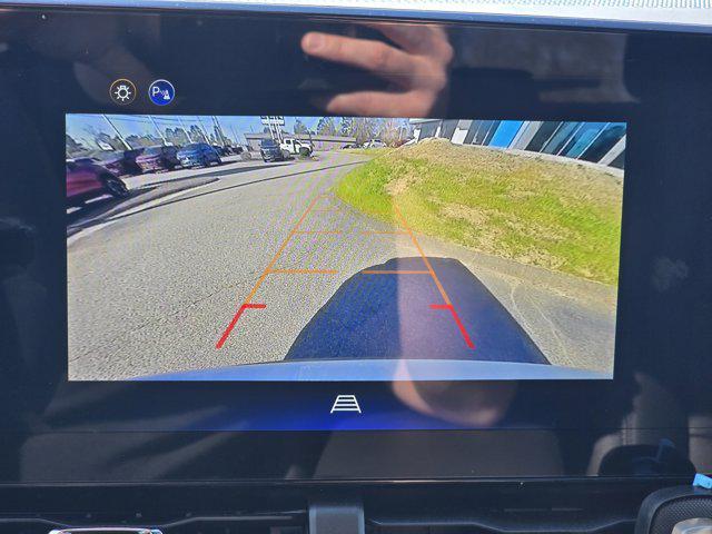 new 2026 Chevrolet Equinox car, priced at $32,850