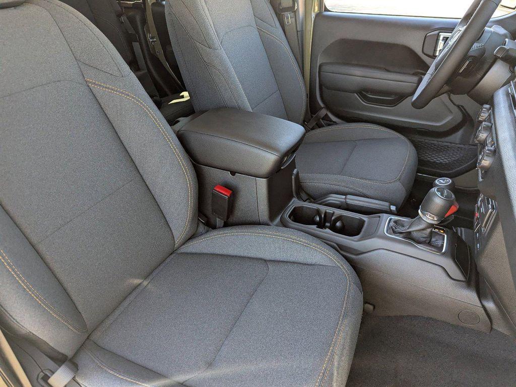 new 2026 Jeep Gladiator car, priced at $41,055