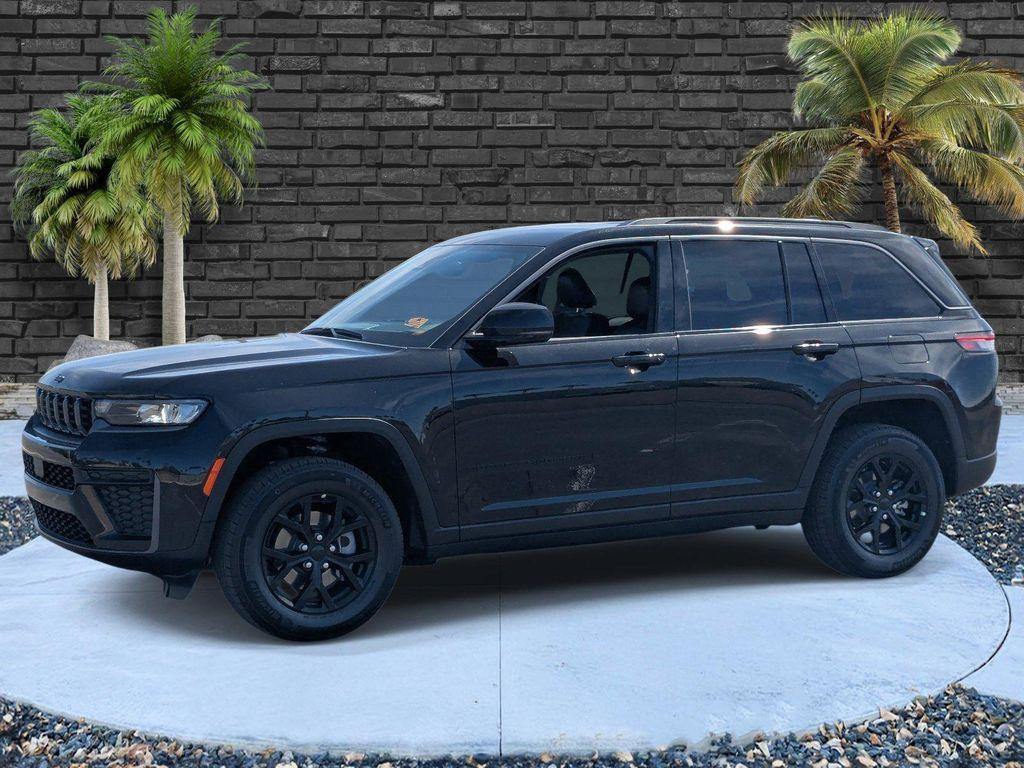 new 2026 Jeep Grand Cherokee car, priced at $39,020