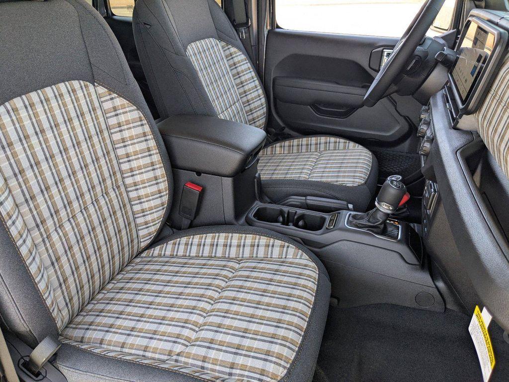 new 2026 Jeep Wrangler car, priced at $46,375