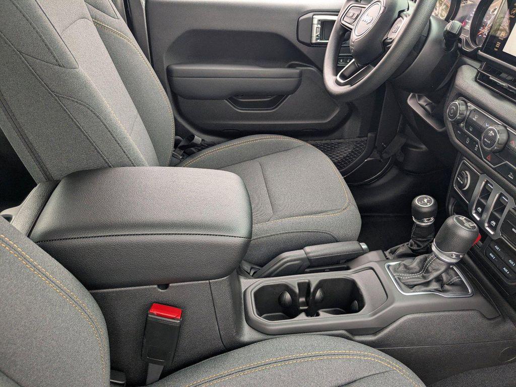 new 2026 Jeep Wrangler car, priced at $33,875