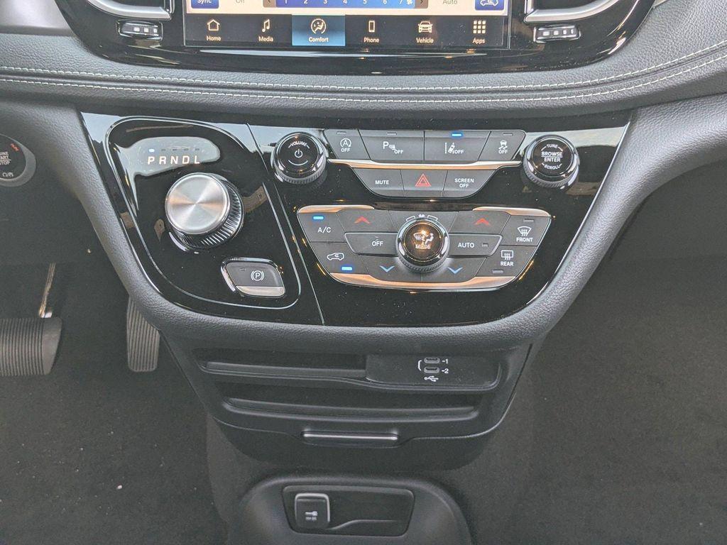 new 2026 Chrysler Pacifica car, priced at $40,680