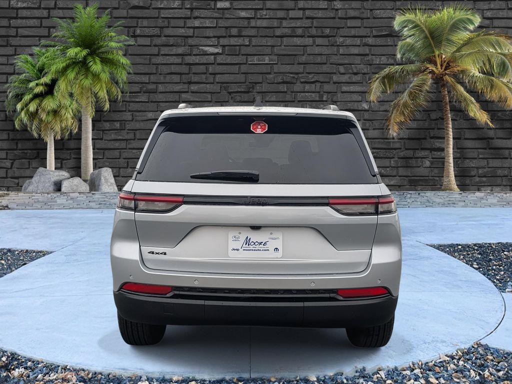 new 2025 Jeep Grand Cherokee car, priced at $36,475