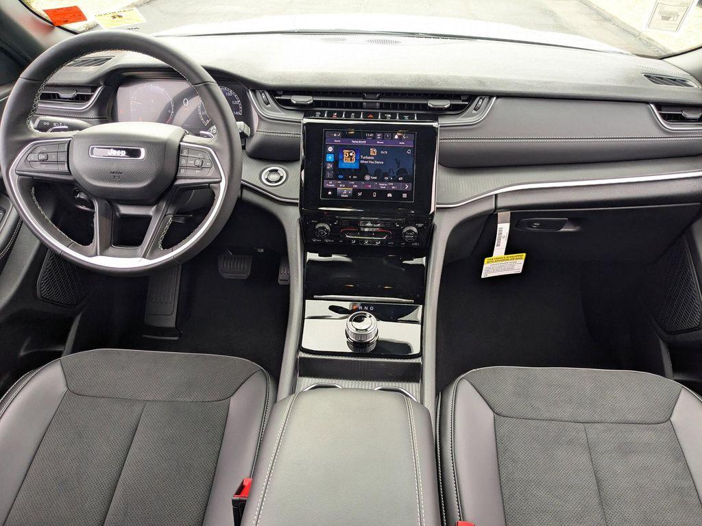 new 2025 Jeep Grand Cherokee car, priced at $36,475