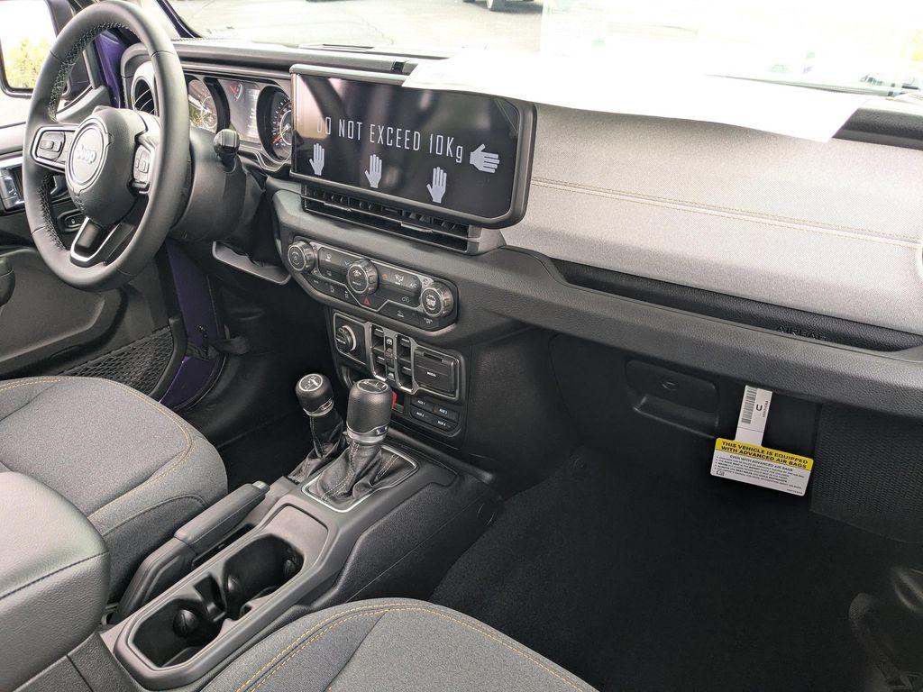 new 2026 Jeep Gladiator car, priced at $46,100