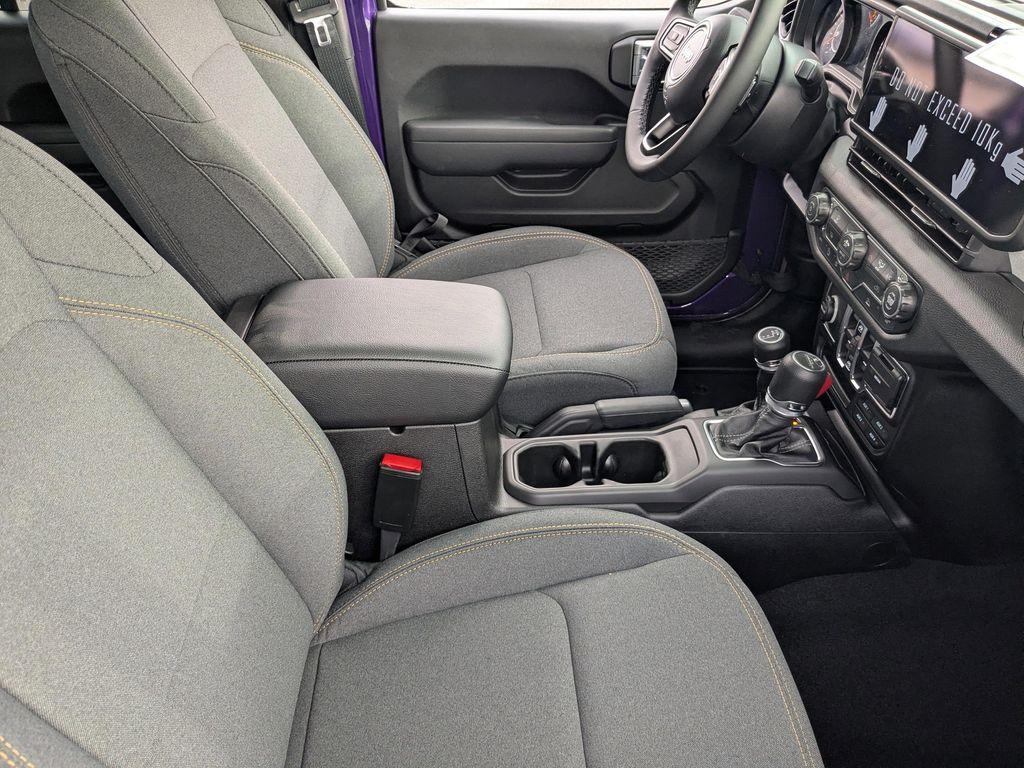new 2026 Jeep Gladiator car, priced at $46,100