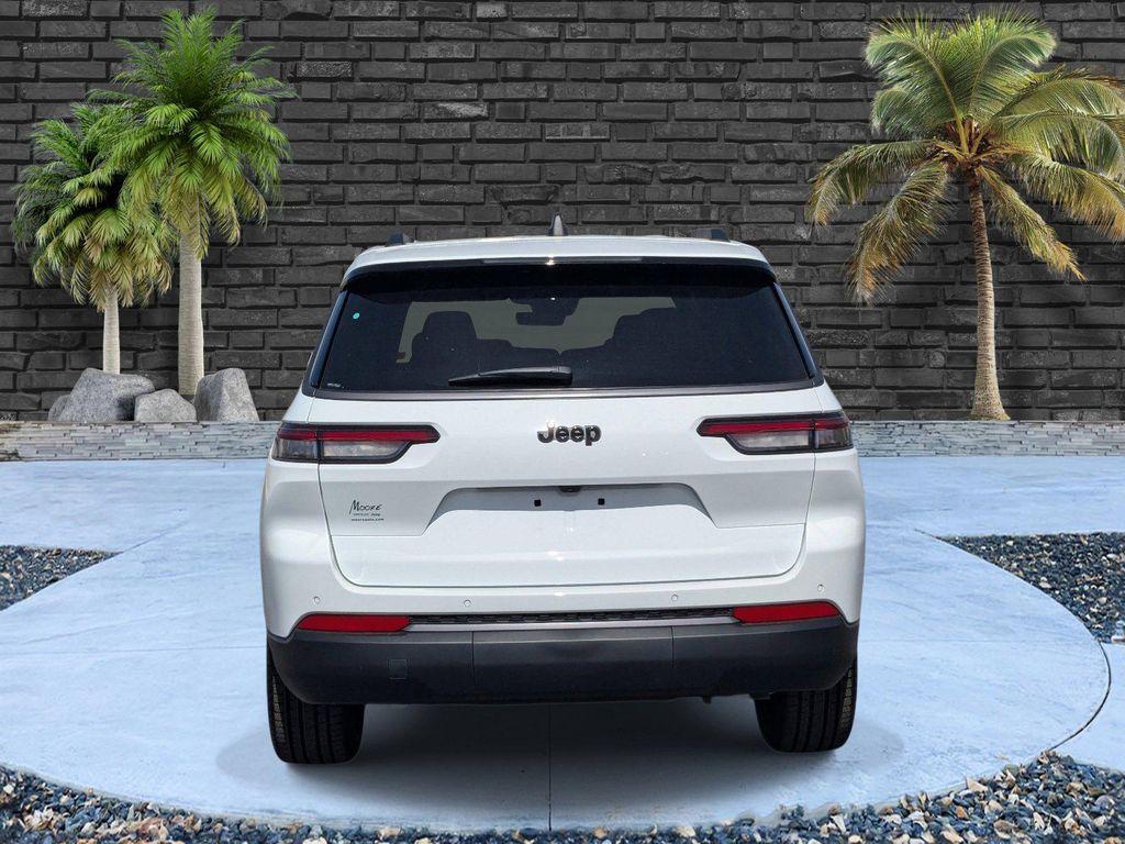 new 2026 Jeep Grand Cherokee L car, priced at $42,900