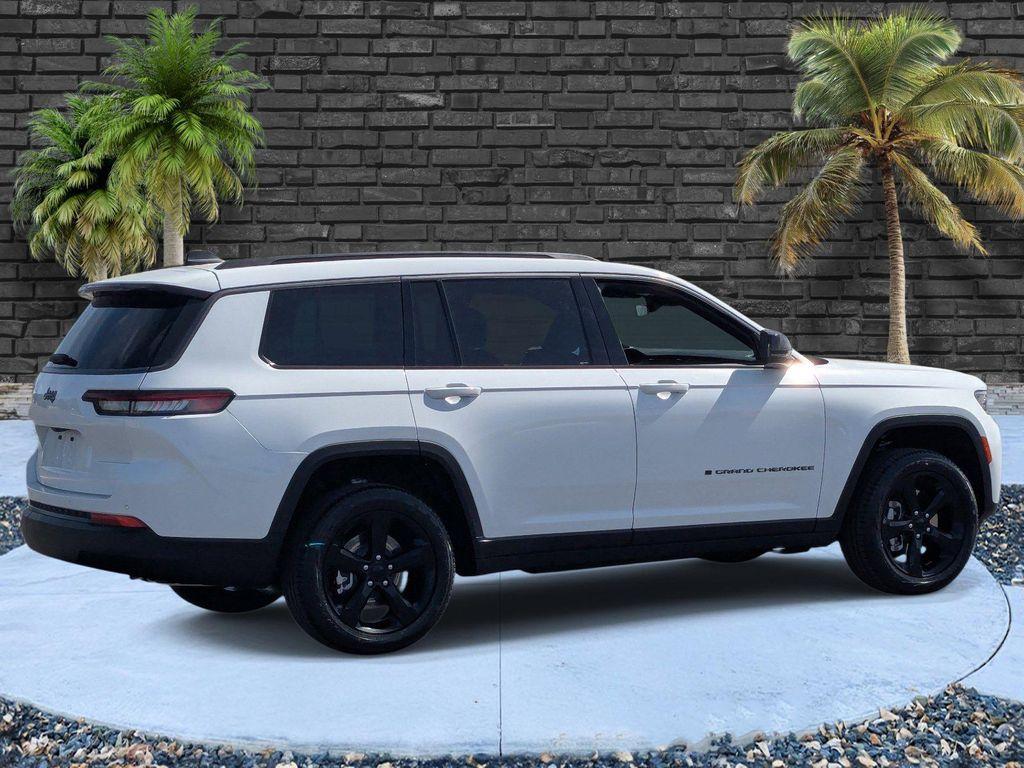 new 2026 Jeep Grand Cherokee L car, priced at $42,900