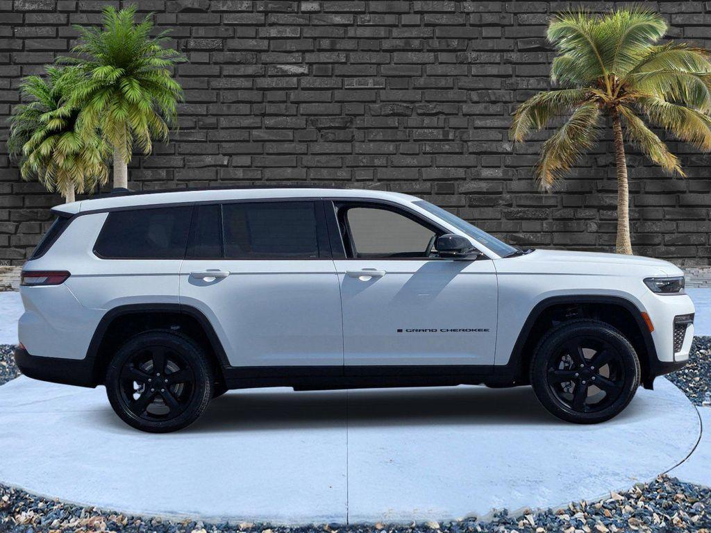 new 2026 Jeep Grand Cherokee L car, priced at $42,900