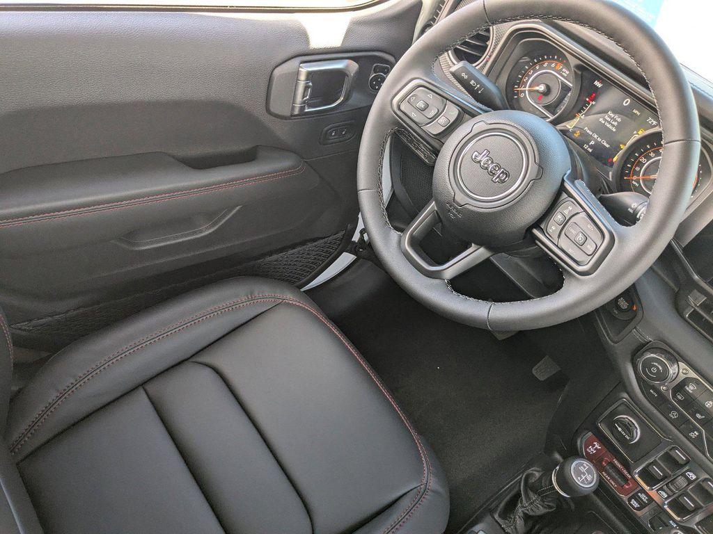 new 2026 Jeep Gladiator car, priced at $51,240