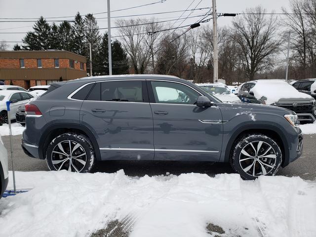 new 2026 Volkswagen Atlas Cross Sport car, priced at $54,436