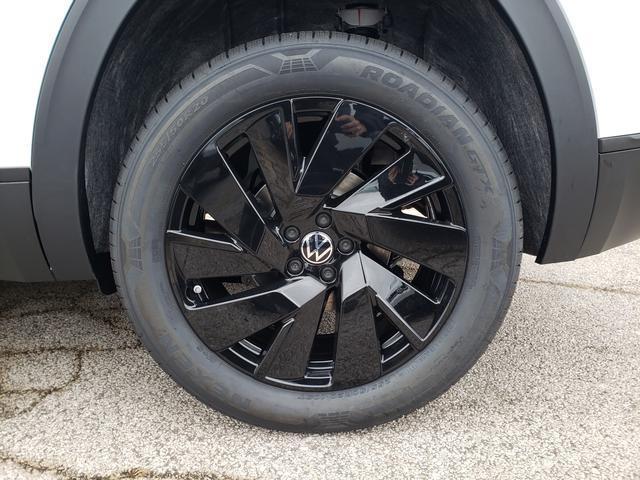 new 2026 Volkswagen Atlas Cross Sport car, priced at $46,812