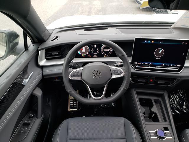 new 2026 Volkswagen Tiguan car, priced at $40,327