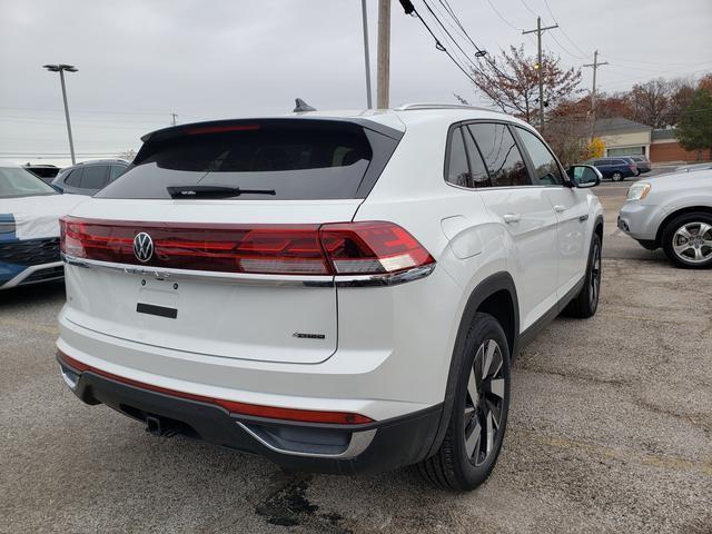 new 2026 Volkswagen Atlas Cross Sport car, priced at $45,851