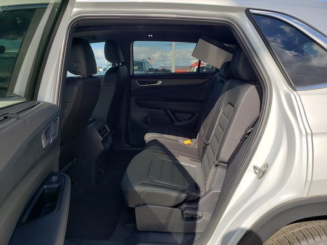 new 2026 Volkswagen Atlas Cross Sport car, priced at $49,426