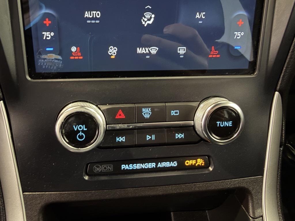 used 2023 Ford Edge car, priced at $29,487