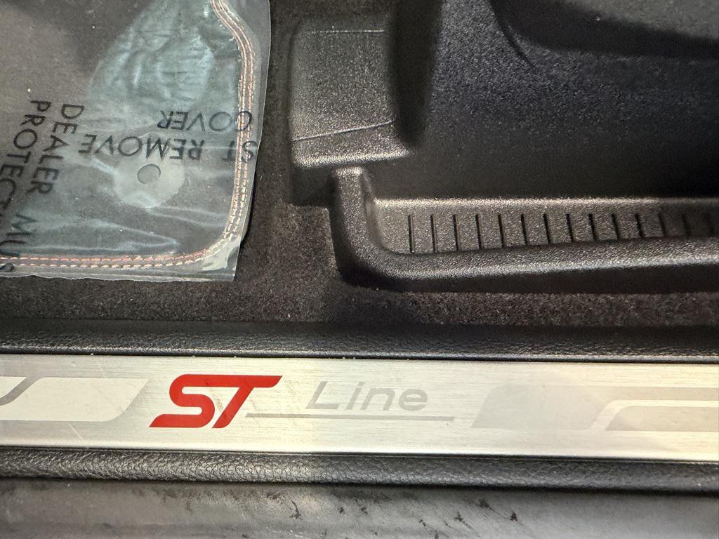 used 2023 Ford Edge car, priced at $29,487