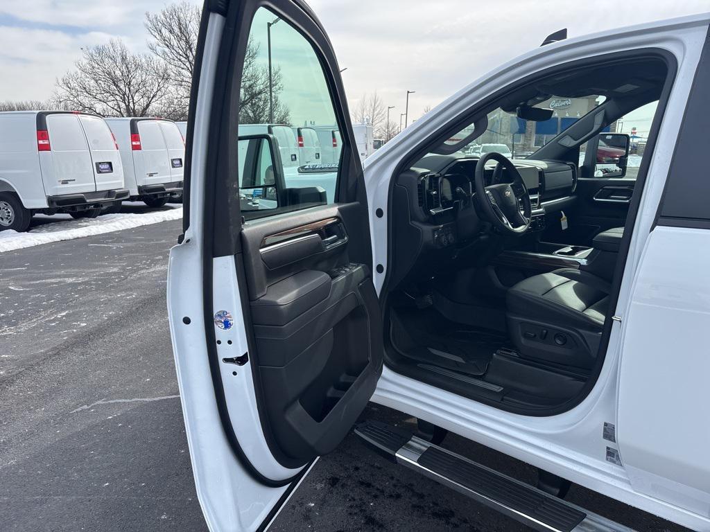 new 2026 Chevrolet Silverado 3500 car, priced at $77,487