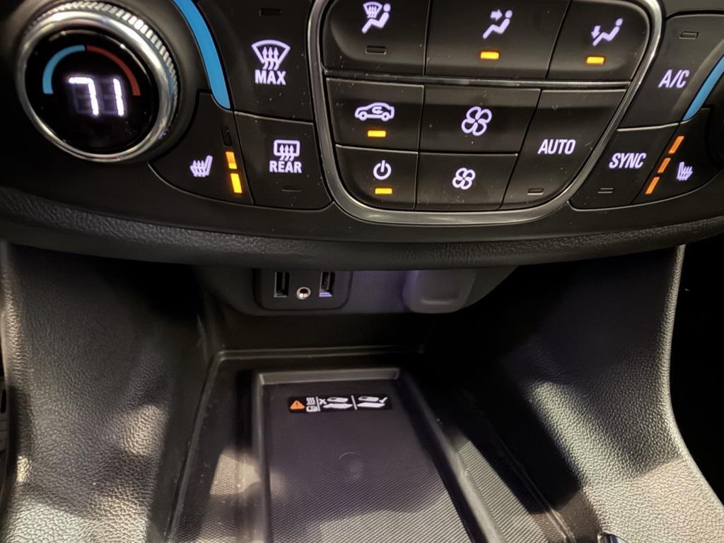 used 2023 Chevrolet Traverse car, priced at $23,987