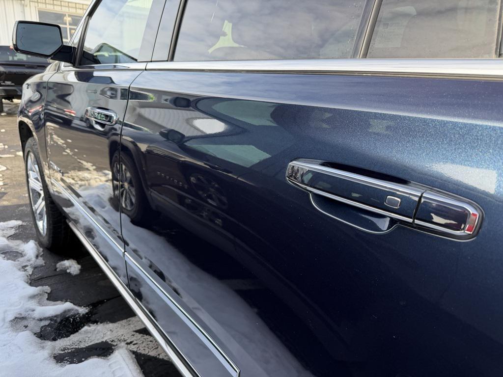 used 2019 GMC Yukon car, priced at $33,988