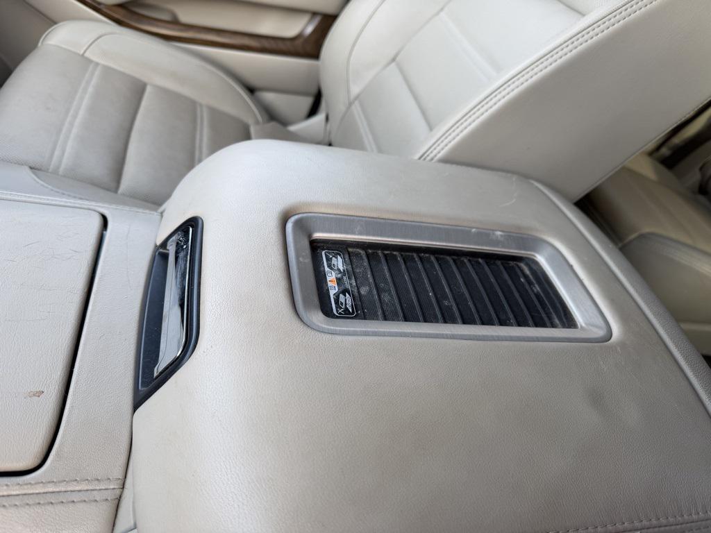 used 2019 GMC Yukon car, priced at $33,988