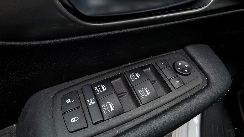 used 2025 Chrysler Pacifica car, priced at $30,488