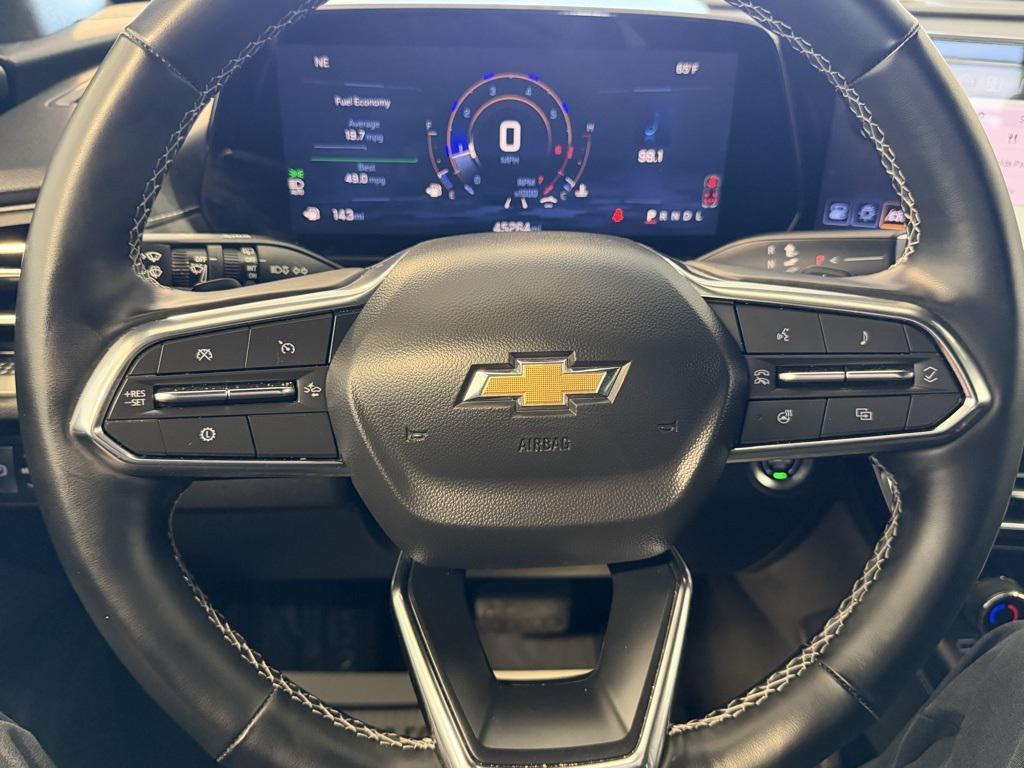 used 2025 Chevrolet Traverse car, priced at $34,987