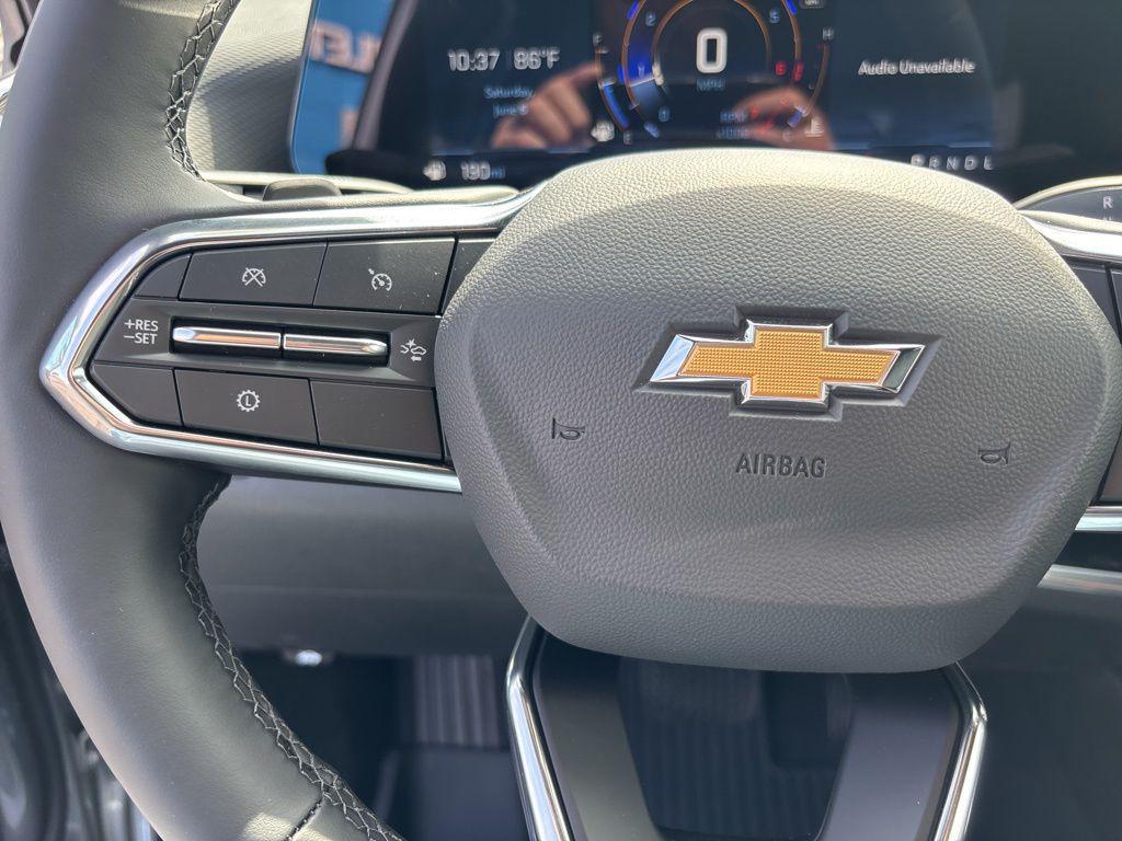 new 2026 Chevrolet Equinox car, priced at $33,135