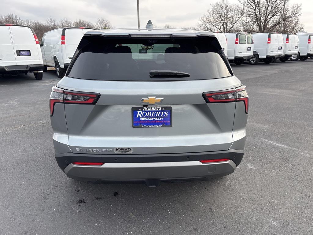 new 2026 Chevrolet Equinox car, priced at $31,815