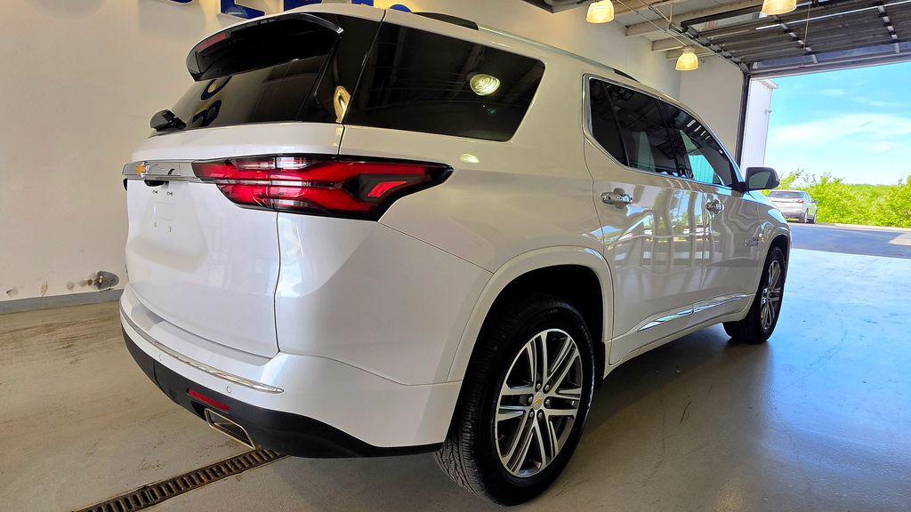 used 2023 Chevrolet Traverse car, priced at $33,487