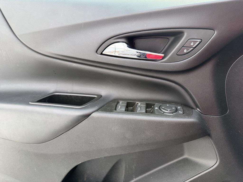 used 2022 Chevrolet Equinox car, priced at $17,987