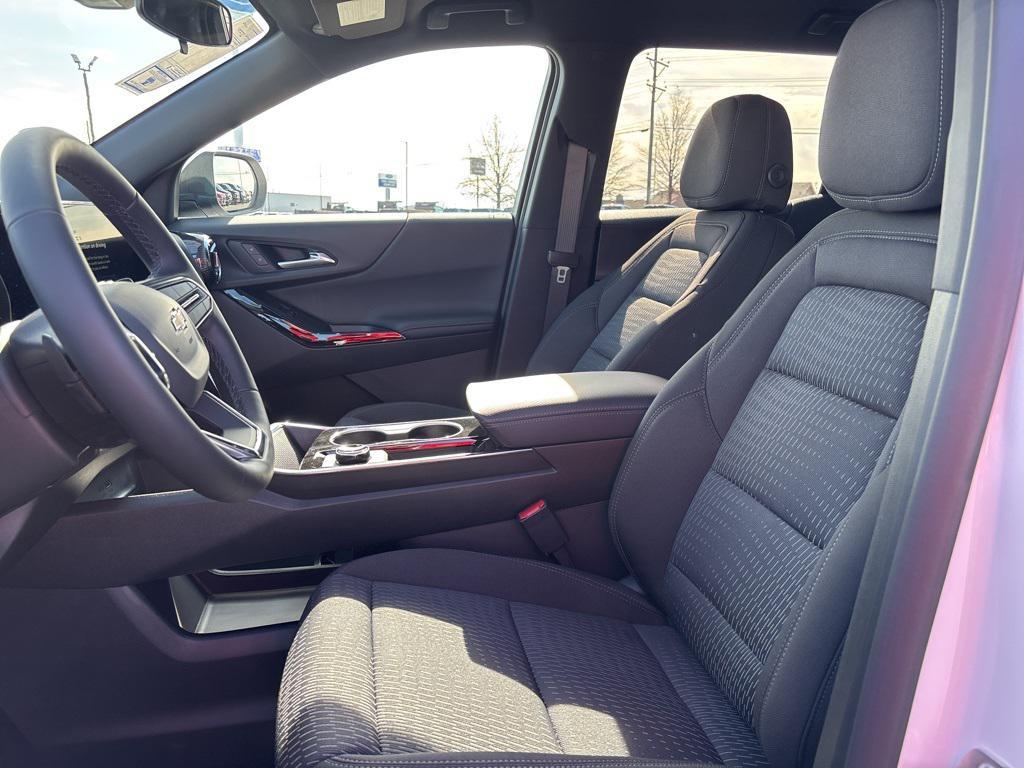 new 2026 Chevrolet Equinox car, priced at $30,046