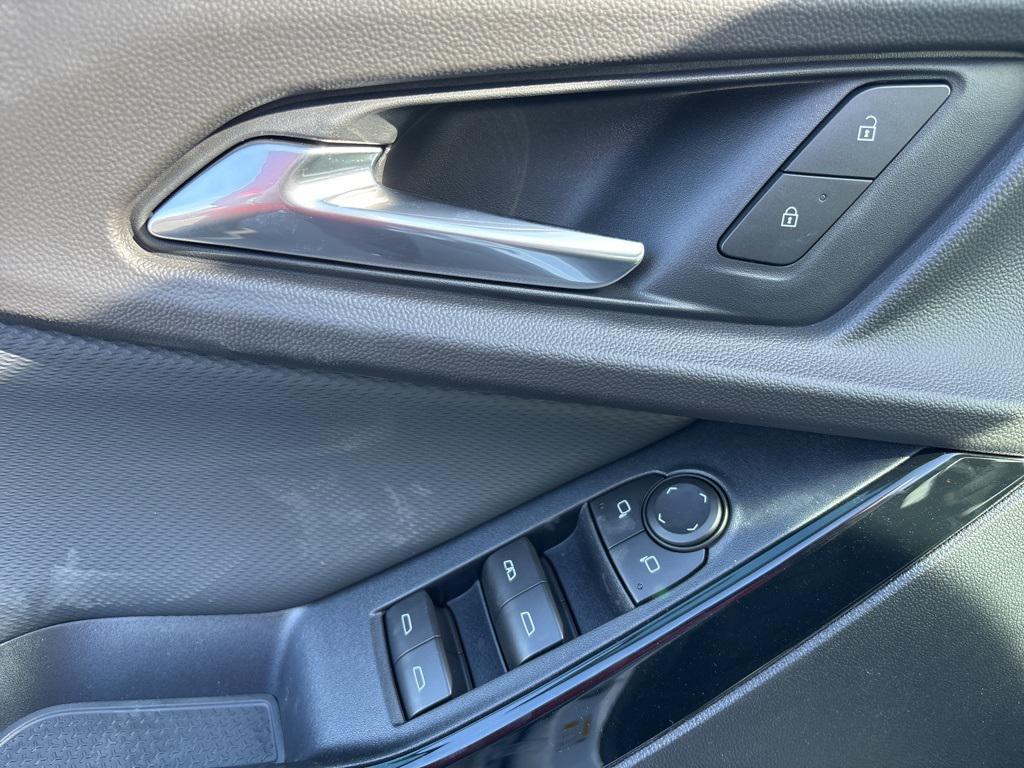 new 2026 Chevrolet Equinox car, priced at $30,046