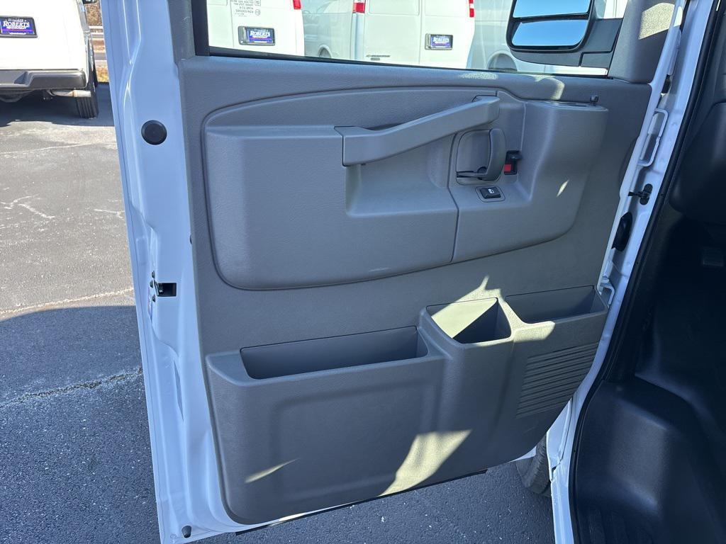 new 2025 Chevrolet Express 3500 car, priced at $48,985