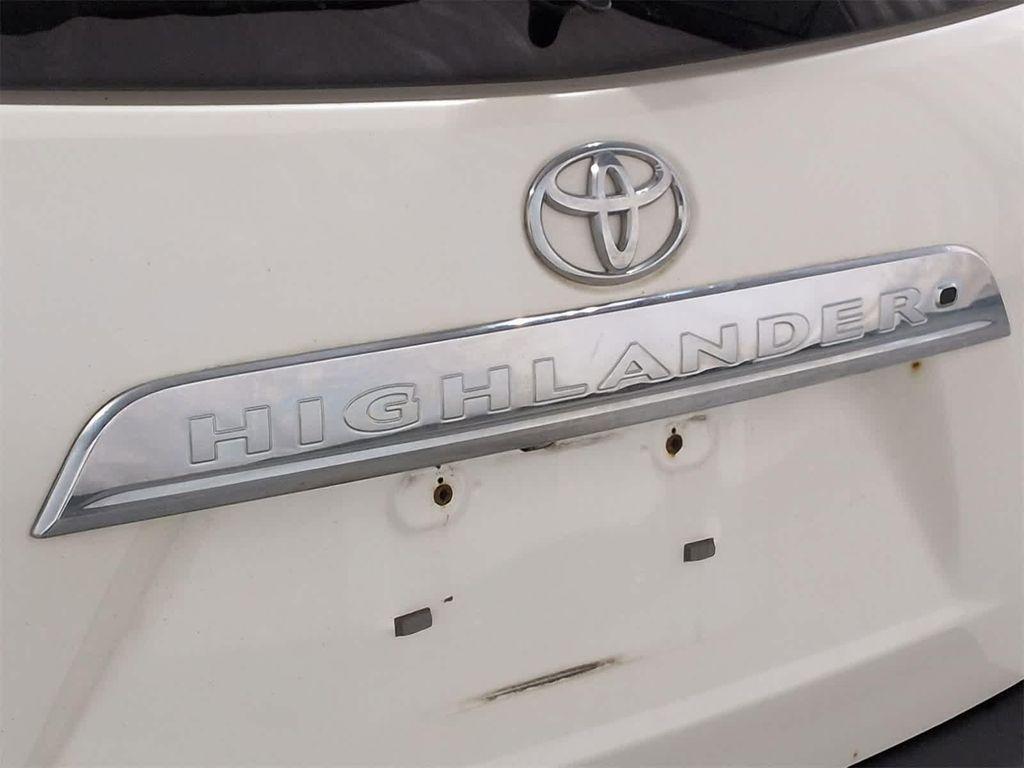 used 2013 Toyota Highlander car, priced at $11,758