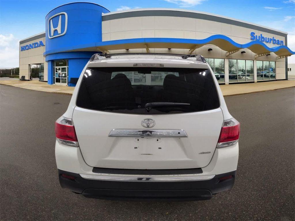 used 2013 Toyota Highlander car, priced at $11,758