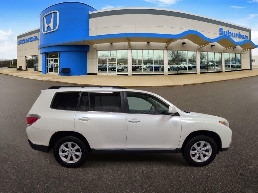 used 2013 Toyota Highlander car, priced at $11,758