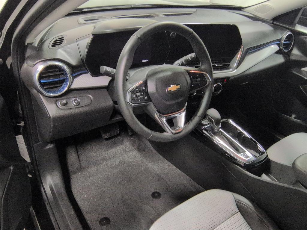 used 2025 Chevrolet Trax car, priced at $19,475