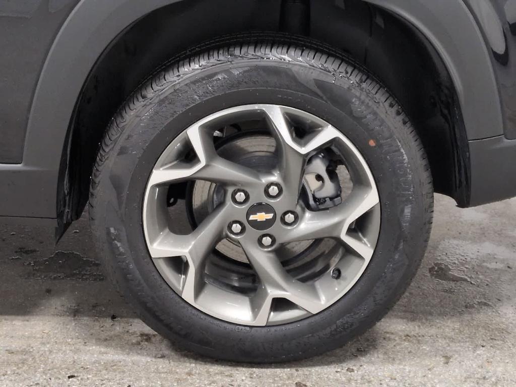 used 2025 Chevrolet Trax car, priced at $19,475