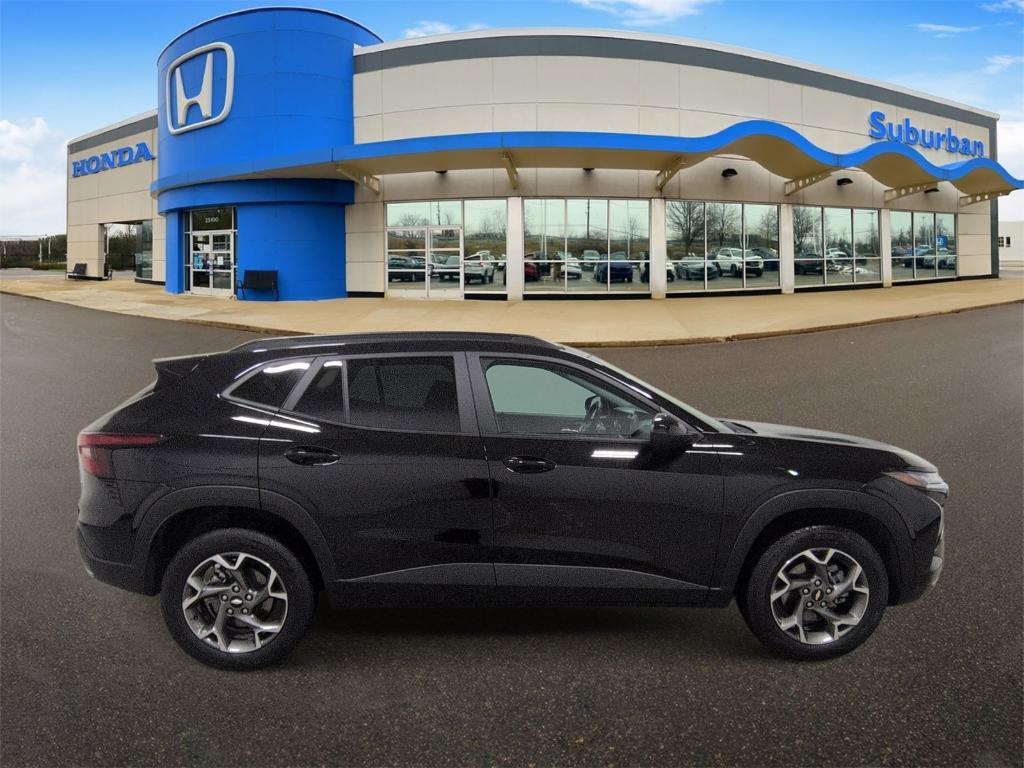 used 2025 Chevrolet Trax car, priced at $19,475