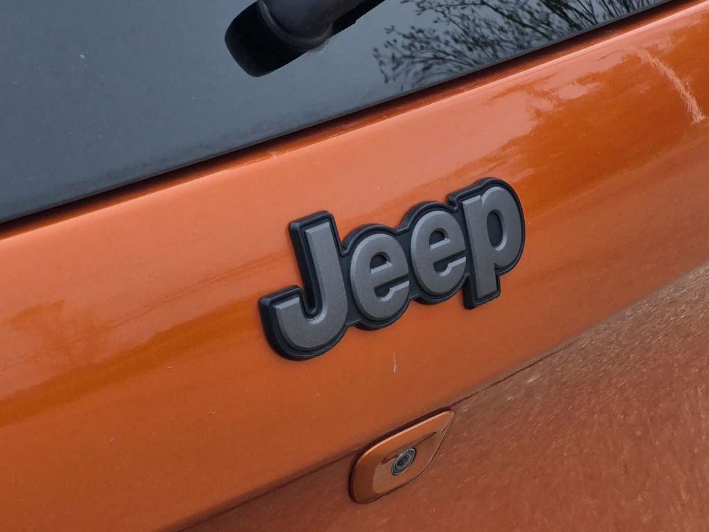 used 2016 Jeep Cherokee car, priced at $12,890