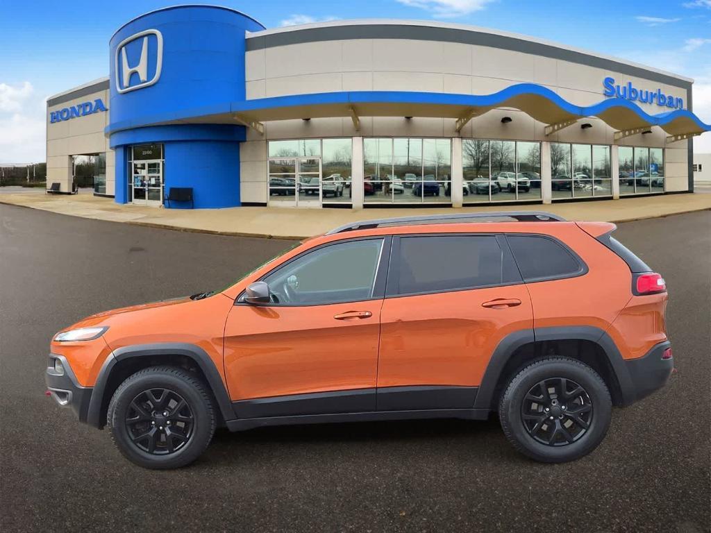used 2016 Jeep Cherokee car, priced at $12,890