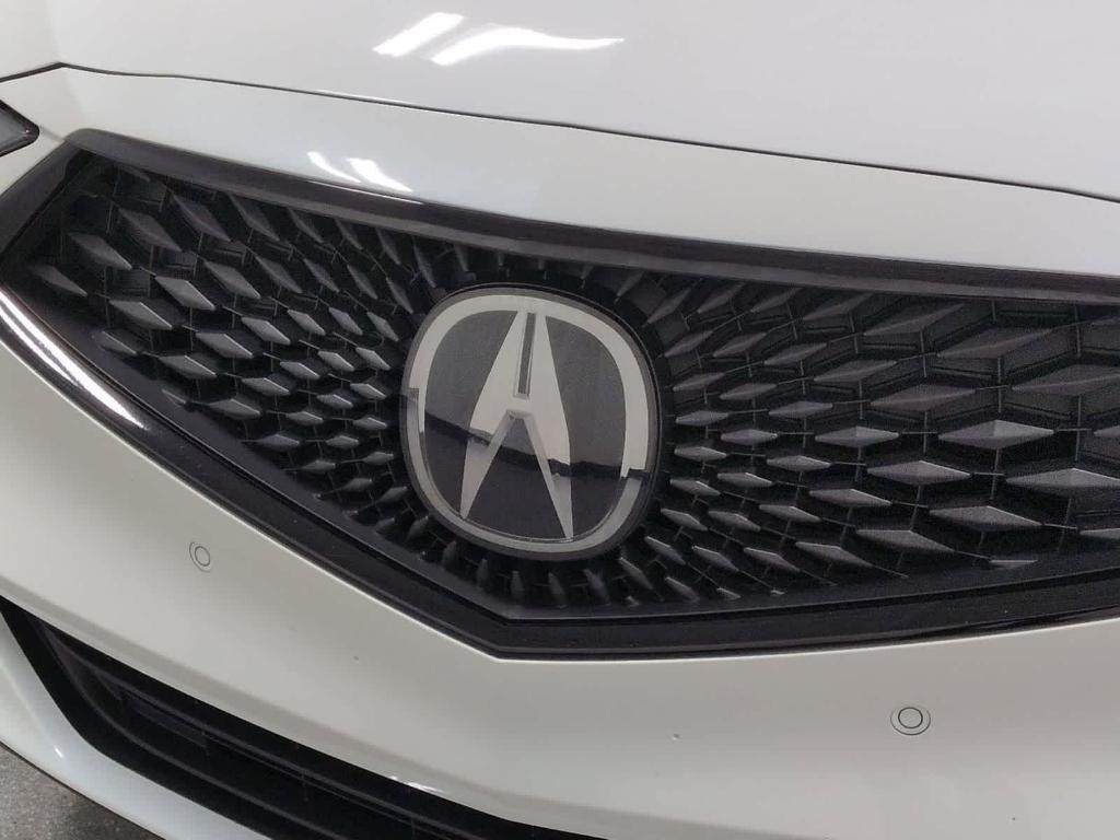 used 2022 Acura MDX car, priced at $35,711