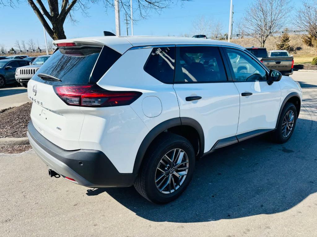 used 2022 Nissan Rogue car, priced at $14,394