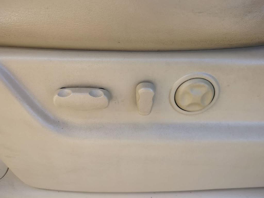 used 2011 Cadillac Escalade car, priced at $6,545