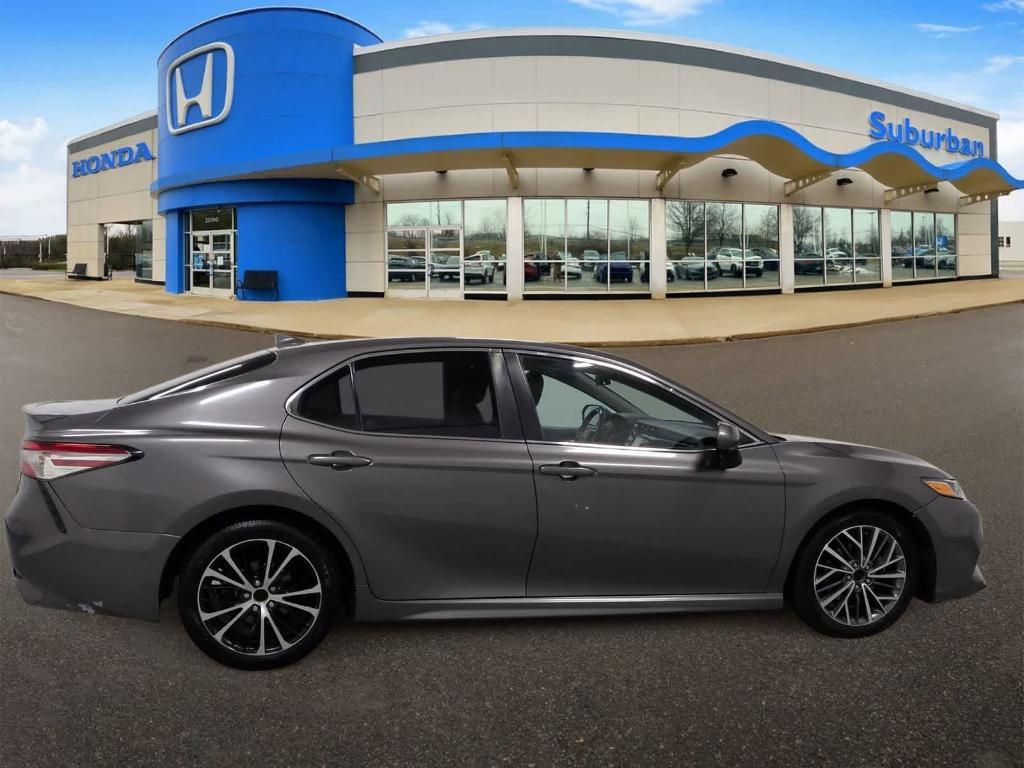 used 2020 Toyota Camry Hybrid car, priced at $14,650
