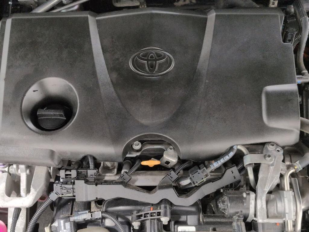 used 2020 Toyota Camry Hybrid car, priced at $14,650