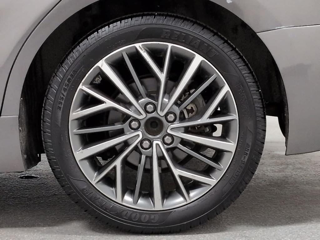used 2020 Toyota Camry Hybrid car, priced at $14,650