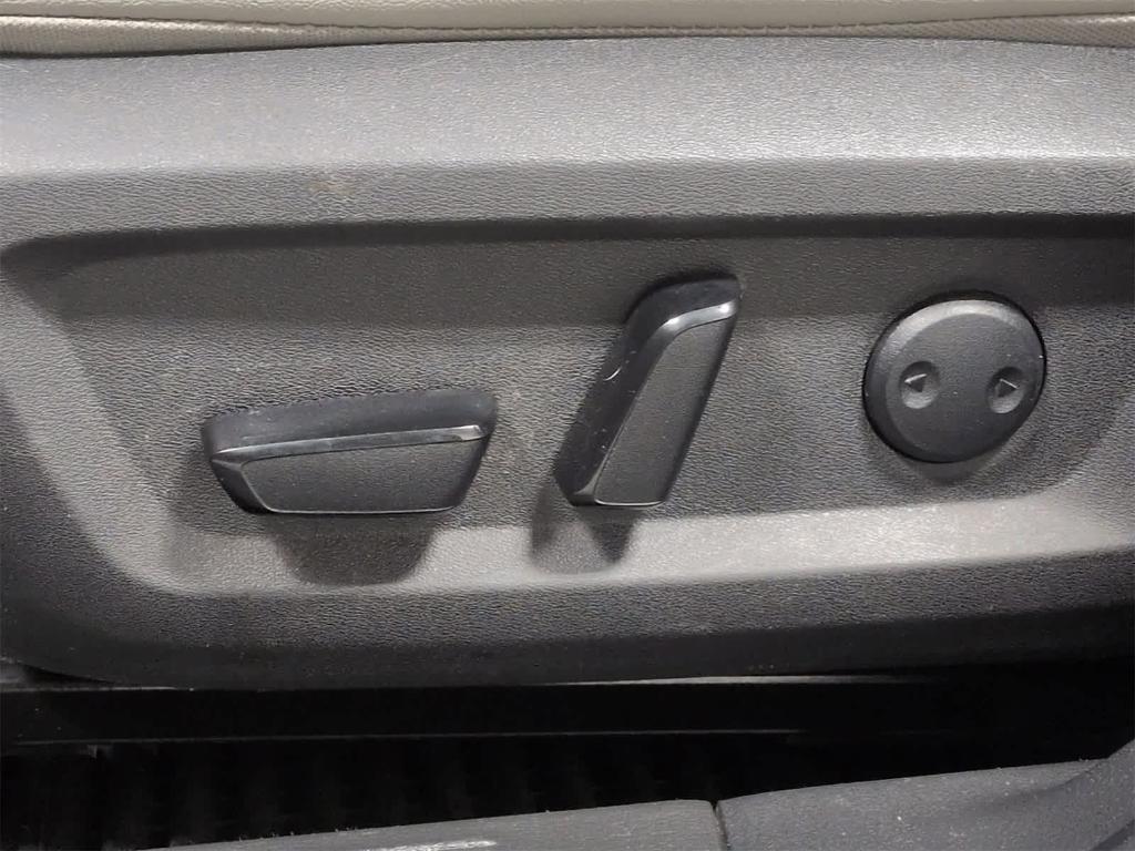 used 2022 Nissan Rogue car, priced at $18,312