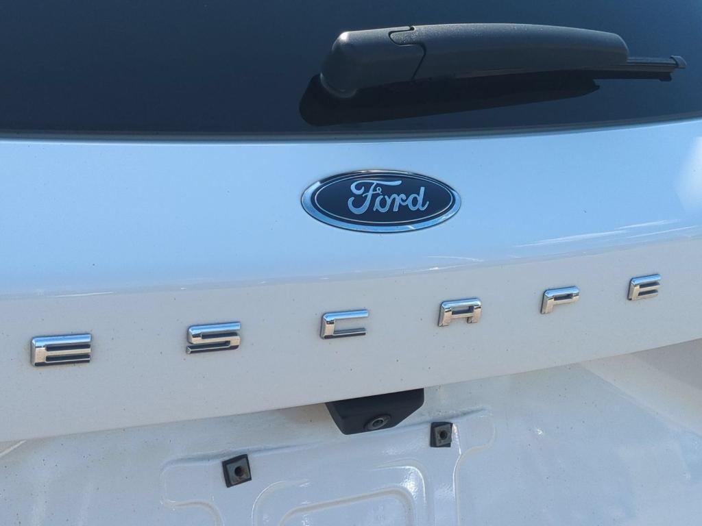 used 2021 Ford Escape car, priced at $17,824